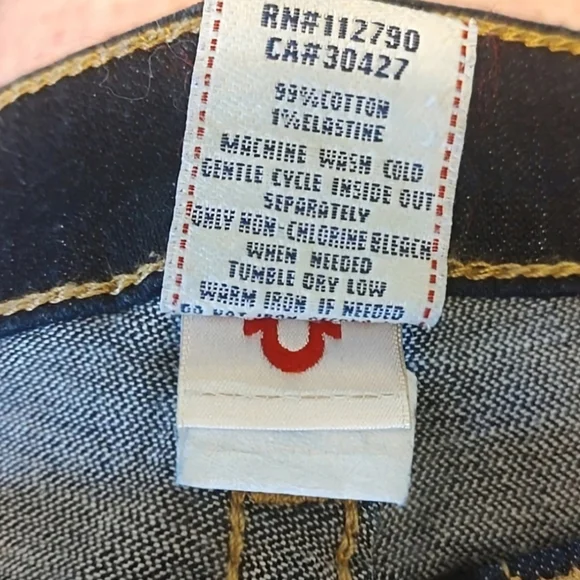 New True Religion Dark Wash Jeans With Gold Detailing 33" Inseam - Picture 5 of 6
